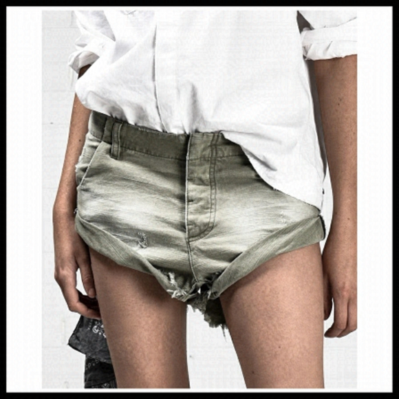ONE TEASPOON Militaire Sailors Shorts - Picture 1 of 9